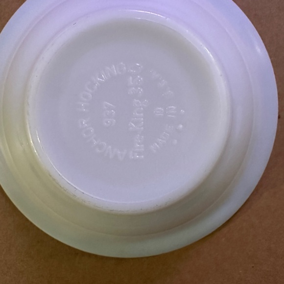 Anchor Hocking Fire King 350 Bowls - Picture 2 of 2
